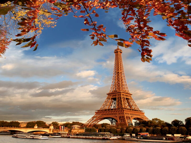 Görkemli Paris ve İncileri 3 Gece  - THY ile 12 Şubat Hareket (Sevgililer Günü Özel) AT129