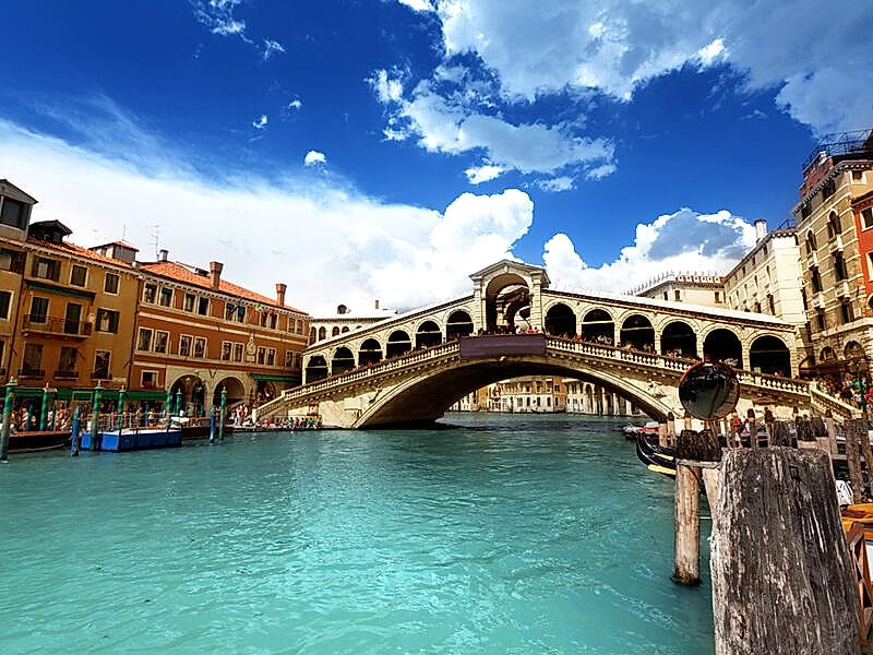 İtalya Serüveni AJET Hava Yolları İle 7 Gece FCO-BGY 2026 Dönemi