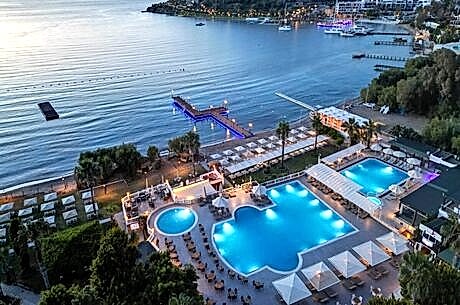 Golden Age Bodrum Hotel / 4 Gece 5 Gün  / İstanbul Bursa ve İzmir Kalkışlı