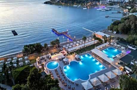 Golden Age Bodrum Hotel / 3 Gece 4 Gün  / İstanbul Bursa ve İzmir Kalkışlı
