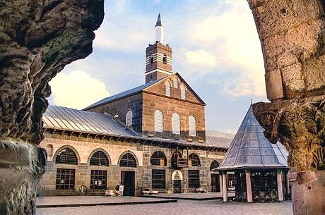 Güneydoğu Anadolu Turu / 3 Gece 4 Gün /  ( 2 Gece Otel Konaklamalı) İstanbul Kalkışlı